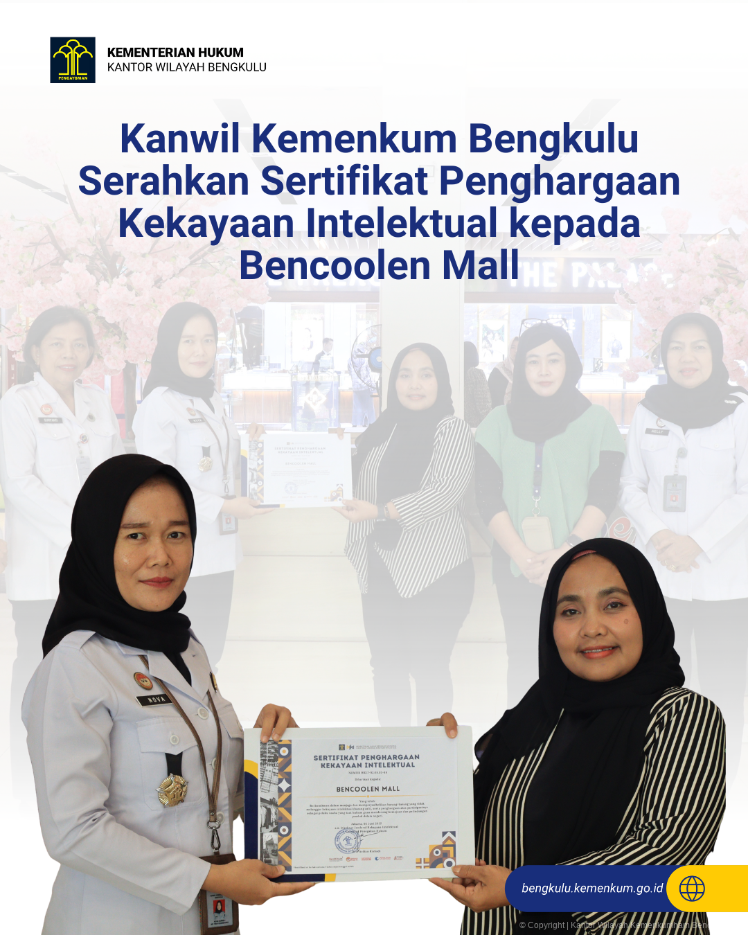 1._Kanwil_Kemenkum_Bengkulu_Serahkan_Sertifikat_Penghargaan_Kekayaan_Intelektual_kepada_Bencoolen_Mall.png