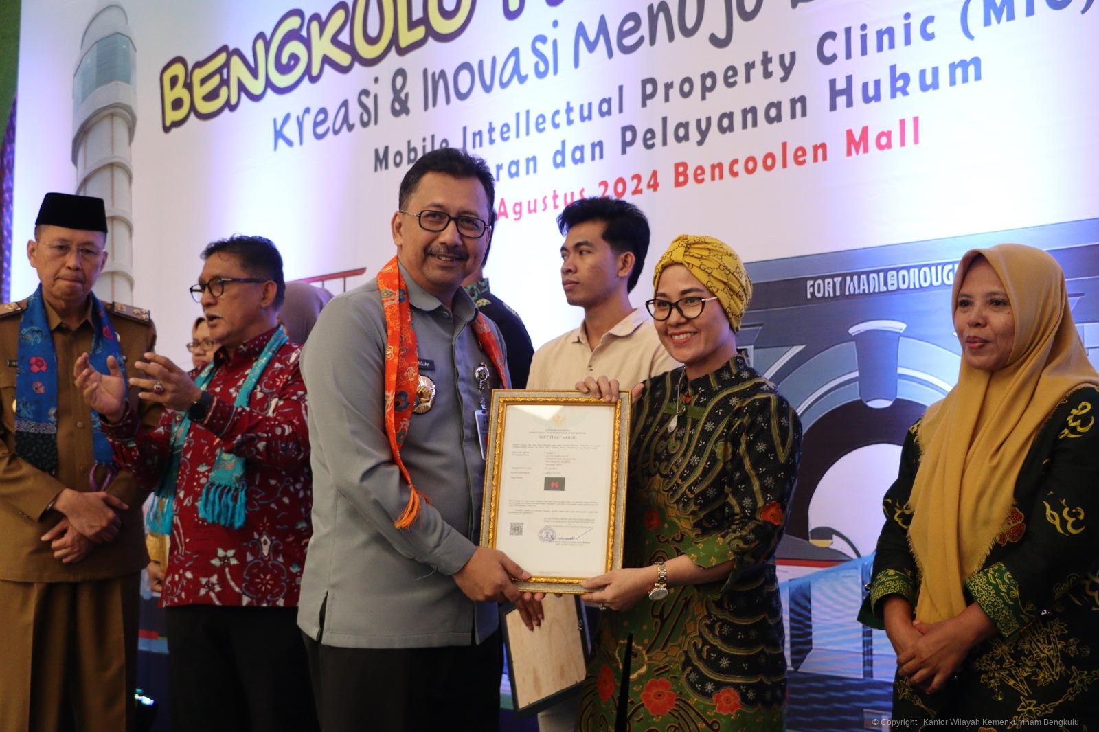 Kumham Bengkulu Padek Expo Tahun 2024 Resmi Dibuka Kanwil Kumham Bengkulu Gelar Pameran dan Layanan Hukum1 3
