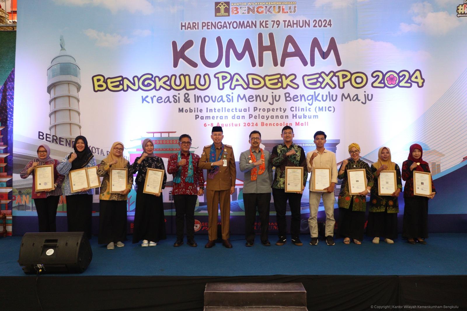Kumham Bengkulu Padek Expo Tahun 2024 Resmi Dibuka Kanwil Kumham Bengkulu Gelar Pameran dan Layanan Hukum1 5