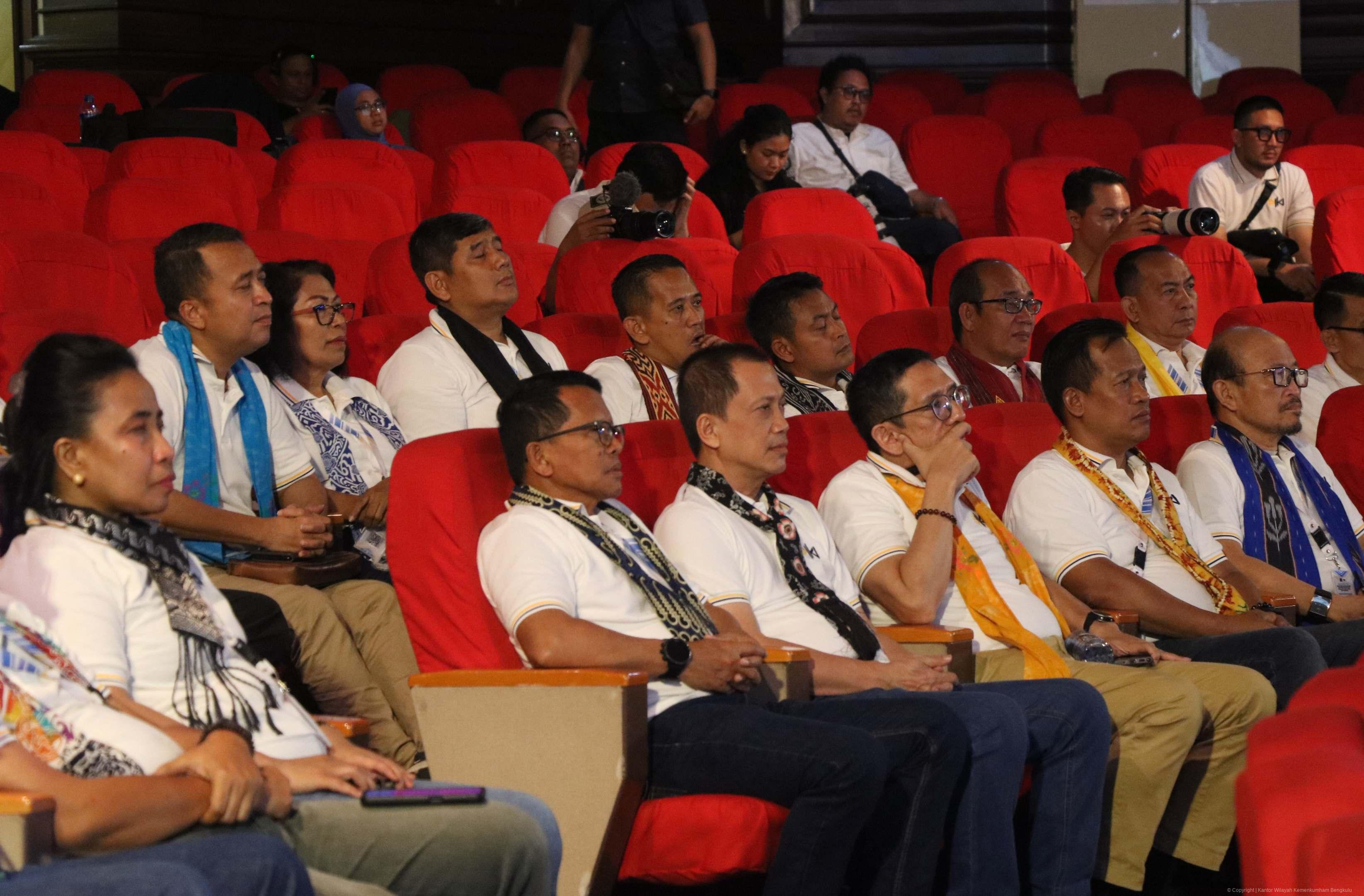 Kakanwil Santosa bersama Jajaran Berkomitmen Untuk Terus Tingkatkan Kualitas Pelayanan Publik Sesuai Arahan Menkumham 6
