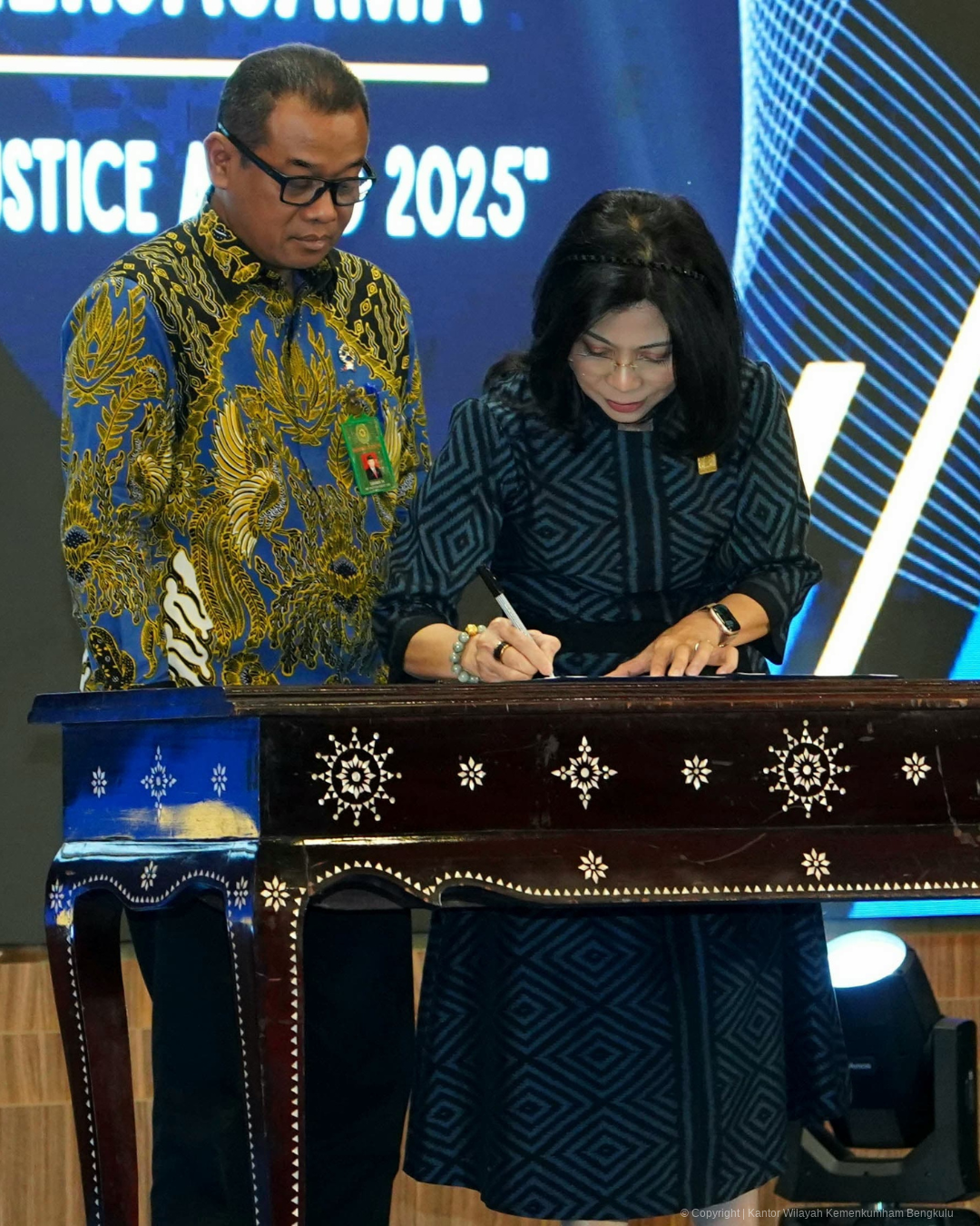 3._Konsultasi_Hukum_Makin_Mudah_Kemenkum_Hadirkan_5.008_Pos_Bantuan_Hukum.png