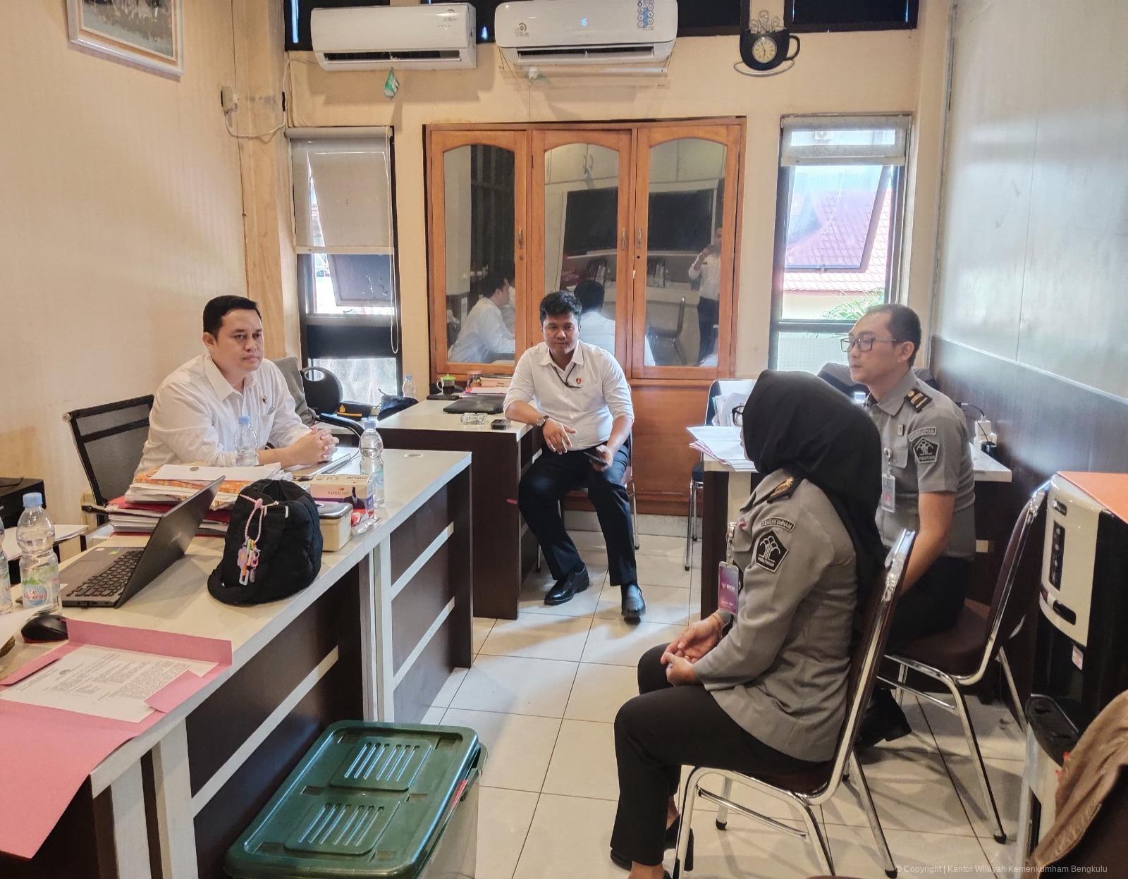 4._Kanwil_Kemenkumham_Bengkulu_Lakukan_Koordinasi_dengan_Ditreskrimsus_Polda_Bengkulu_Terkait_Data_Pelanggaran_KI.jpeg