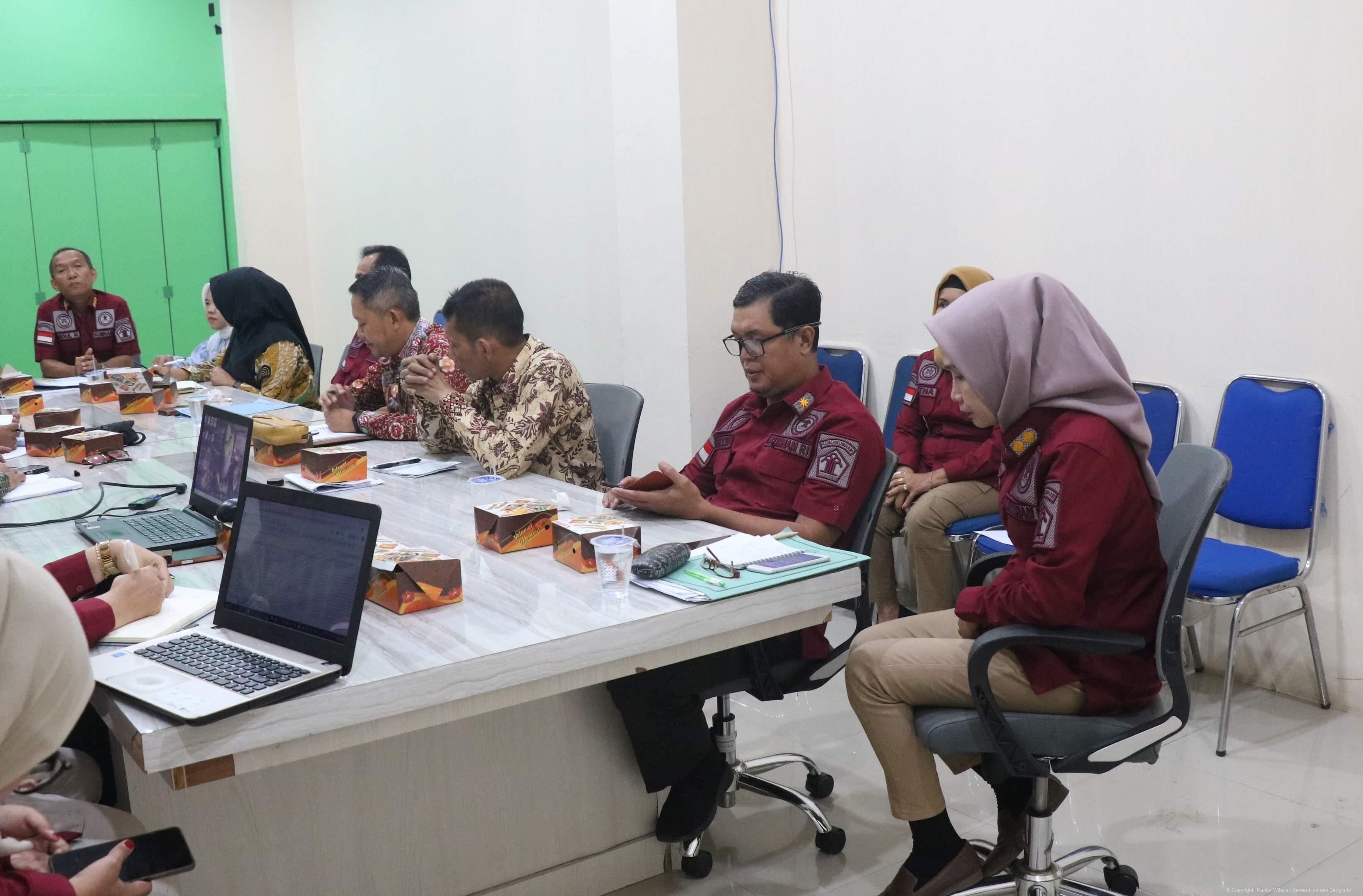 43_Desa_Kelurahan_di_Bengkulu_Lolos_Verifikasi_Sadar_Hukum_Siap_Menuju_Penghargaan_Nasional_5.jpg