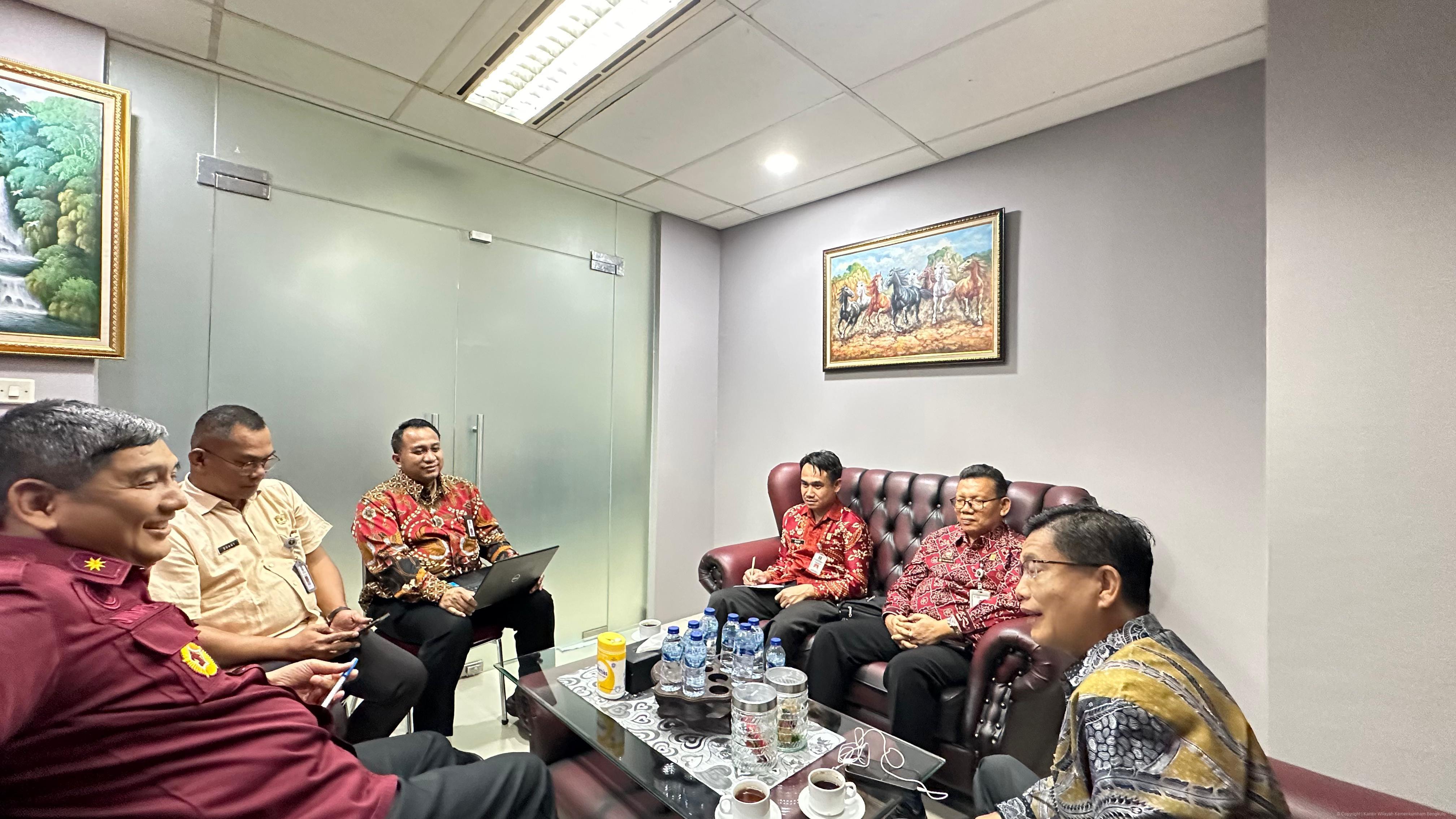 6._Kanwil_Kementerian_Hukum_Bengkulu_Lakukan_Koordinasi_dan_Konsultasi_ke_BSK_terkait_Analisis_Evaluasi_Kebijakan_Hukum_di_Wilayah.jpeg