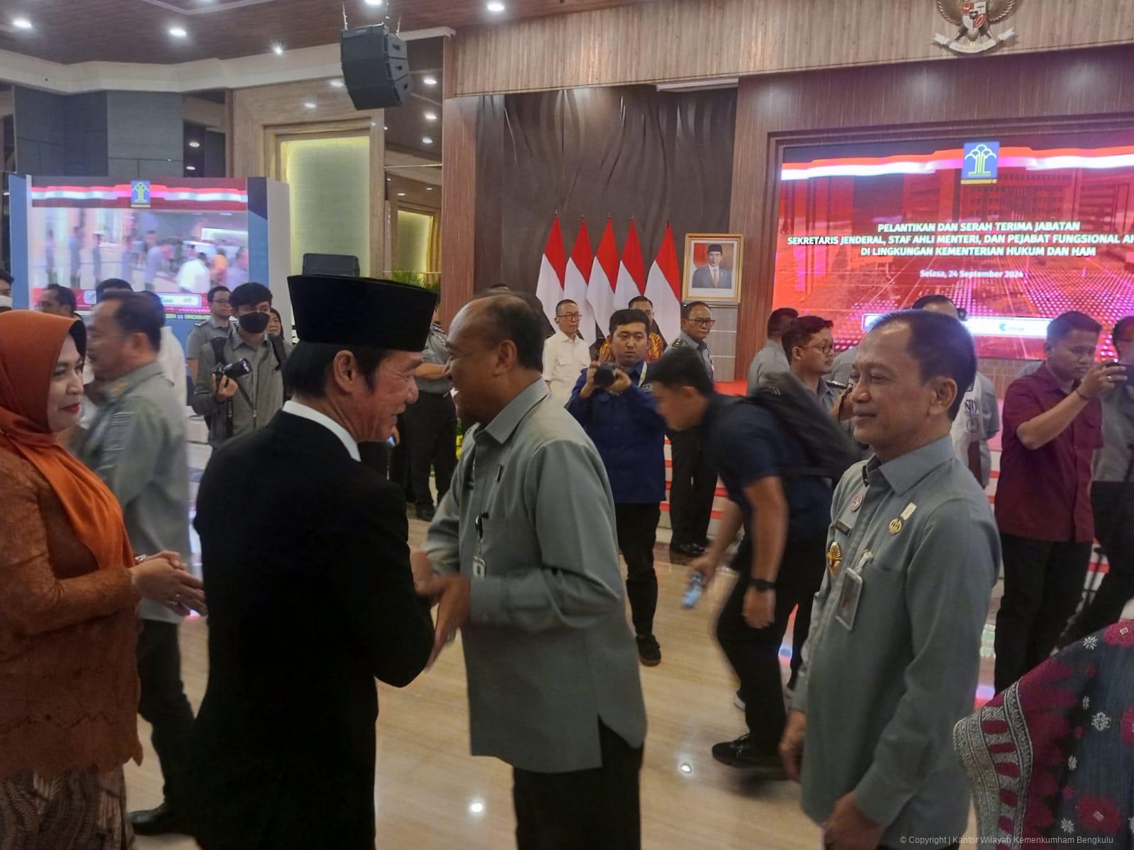 8._Kanwil_Kemenkumham_Bengkulu_Hadiri_Upacara_Pelantikan_dan_Serah_Terima_Jabatan_Pimpinan_Tinggi_Madya_serta_Pejabat_Fungsional_Ahli_Utama_Kemenkumham.jpeg