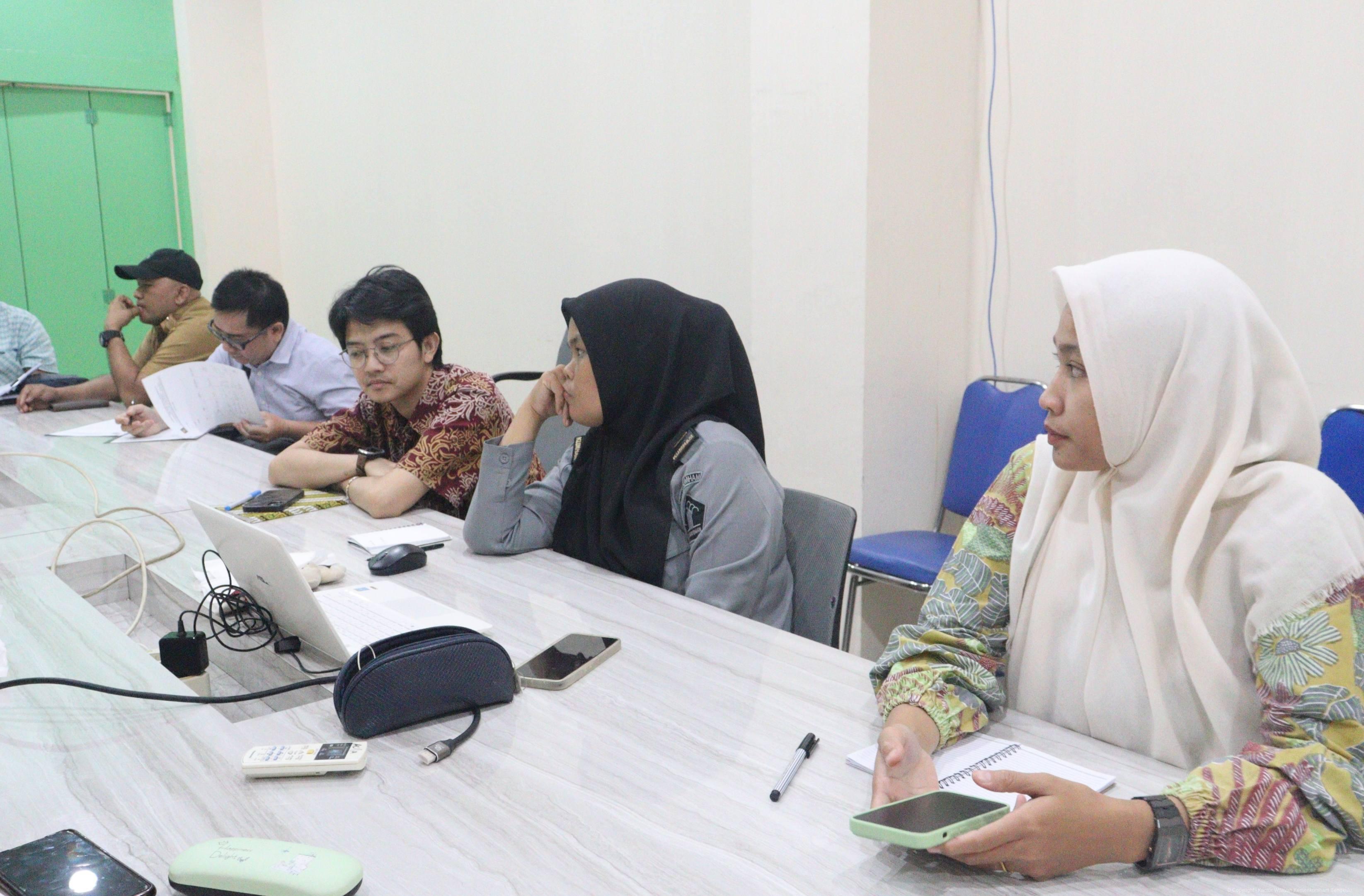 Kanwil_Kemenkumham_Bengkulu_bersama_Pemkab_Bengkulu_Selatan_Gelar_Rapat_Bahas_Harmonisasi_Tiga_Raperbup_5.jpg