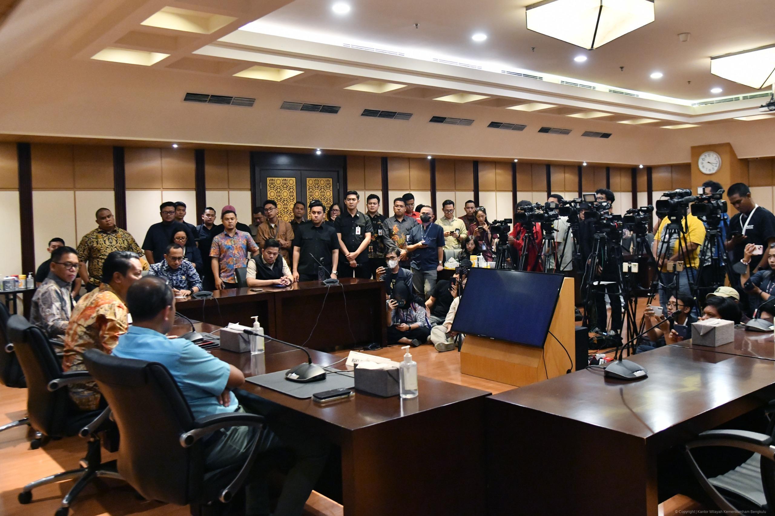 Keterangan_Menkumham_Amnesti_28122024_3.jpeg