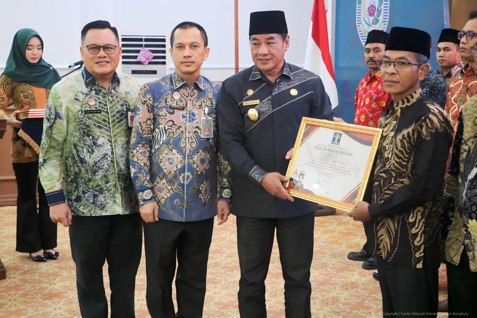 Pengukuhan_desa_sadar_hukum_5122024_9.jpeg