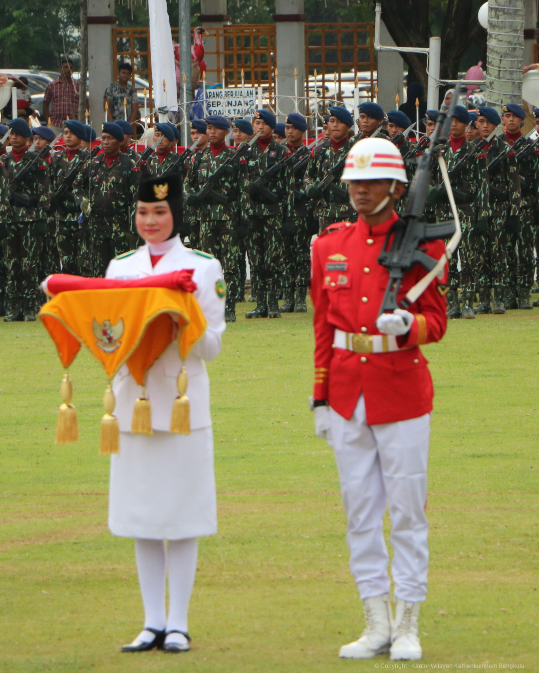 penurunan_bendera_7.png